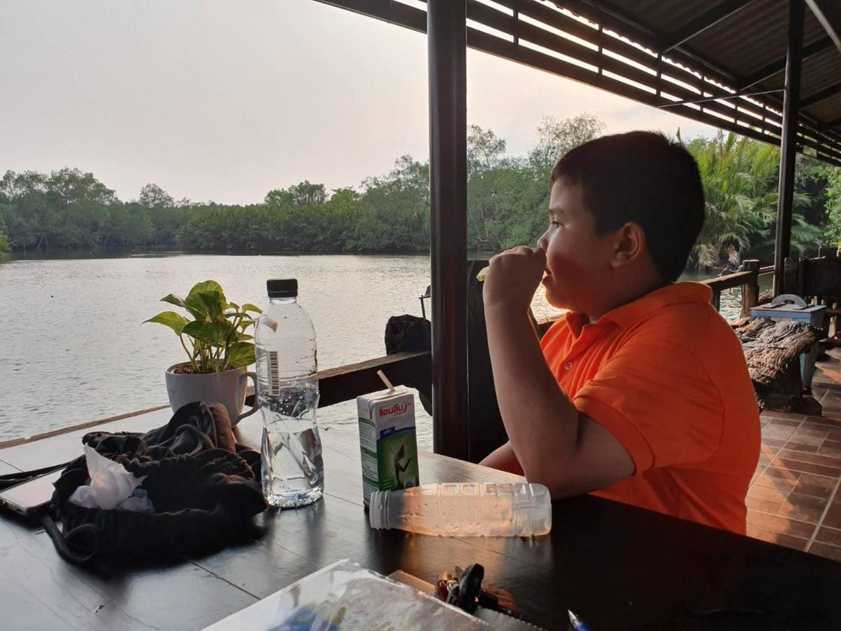 Pop Riverside Trat Exterior foto