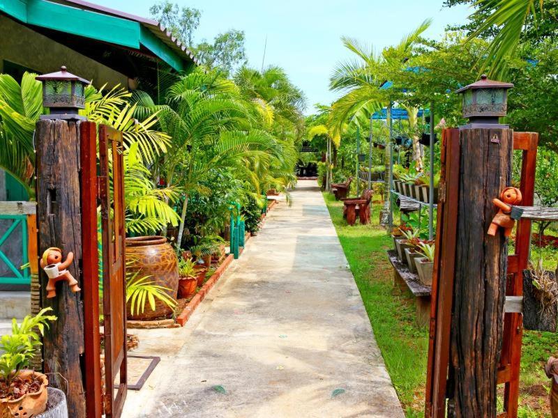 Pop Riverside Trat Exterior foto