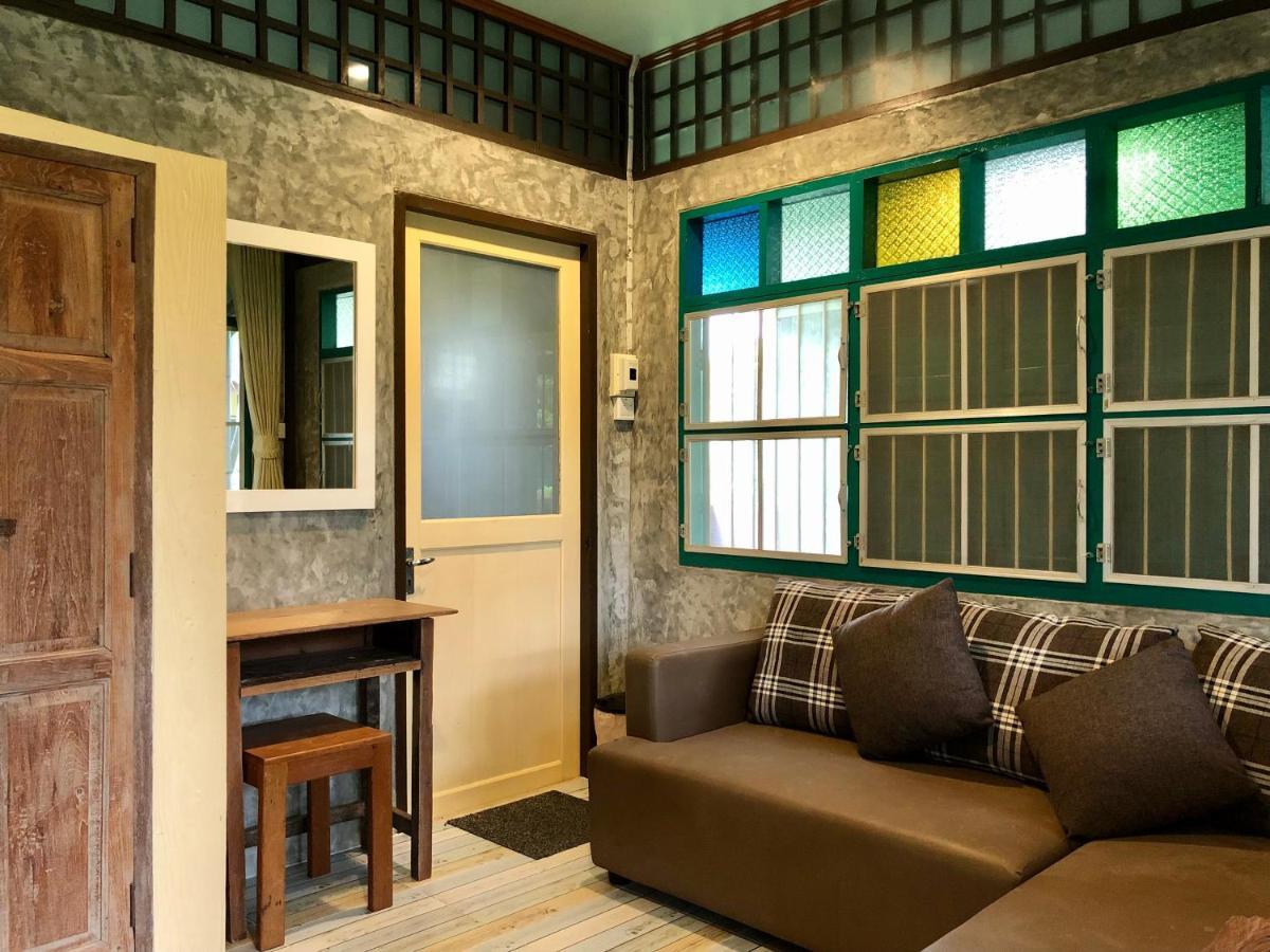 Pop Riverside Trat Exterior foto
