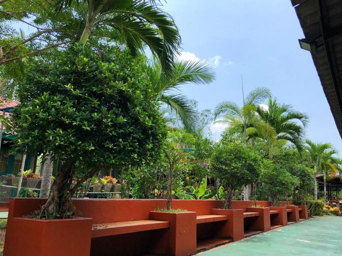 Pop Riverside Trat Exterior foto