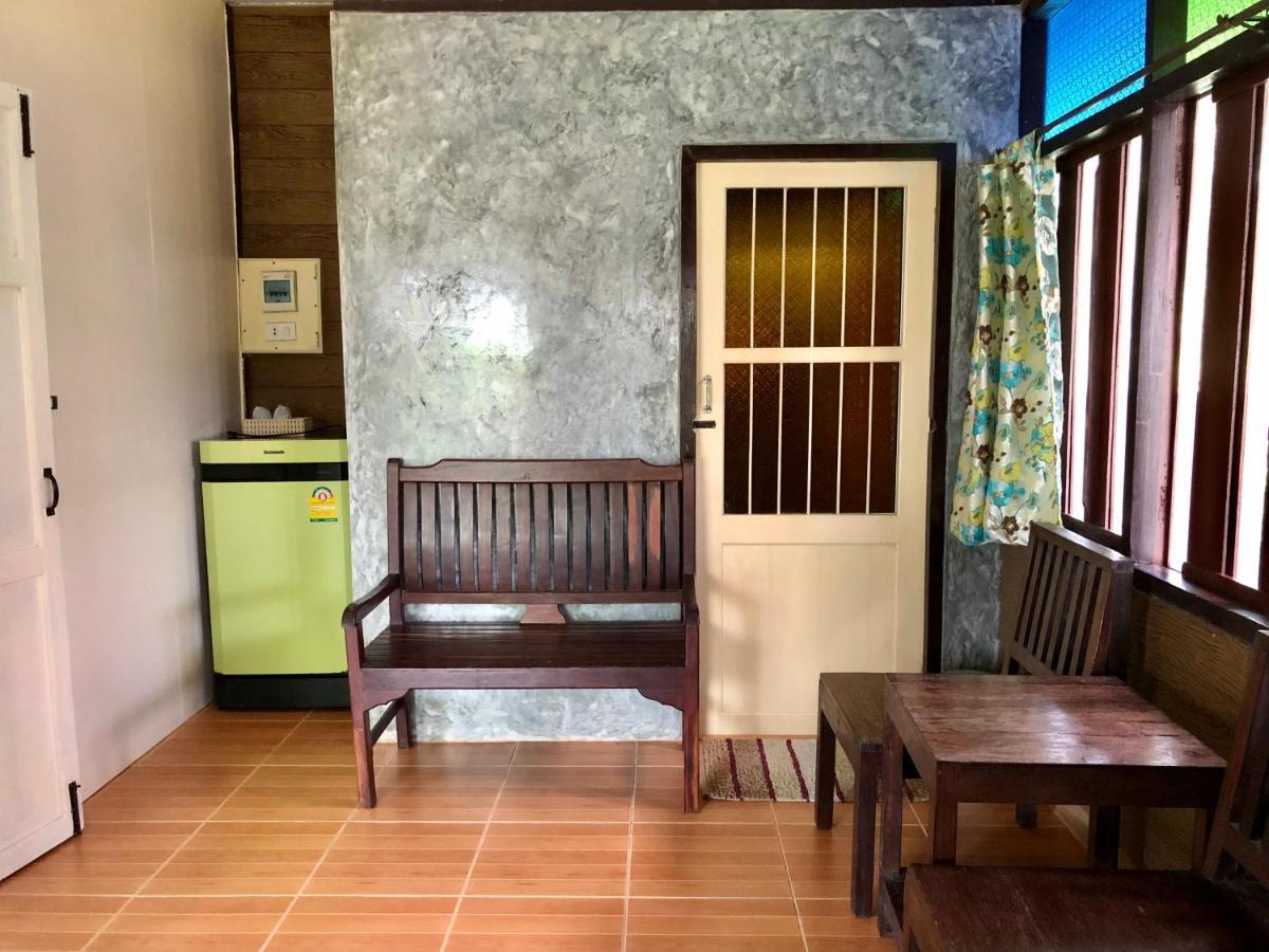 Pop Riverside Trat Exterior foto