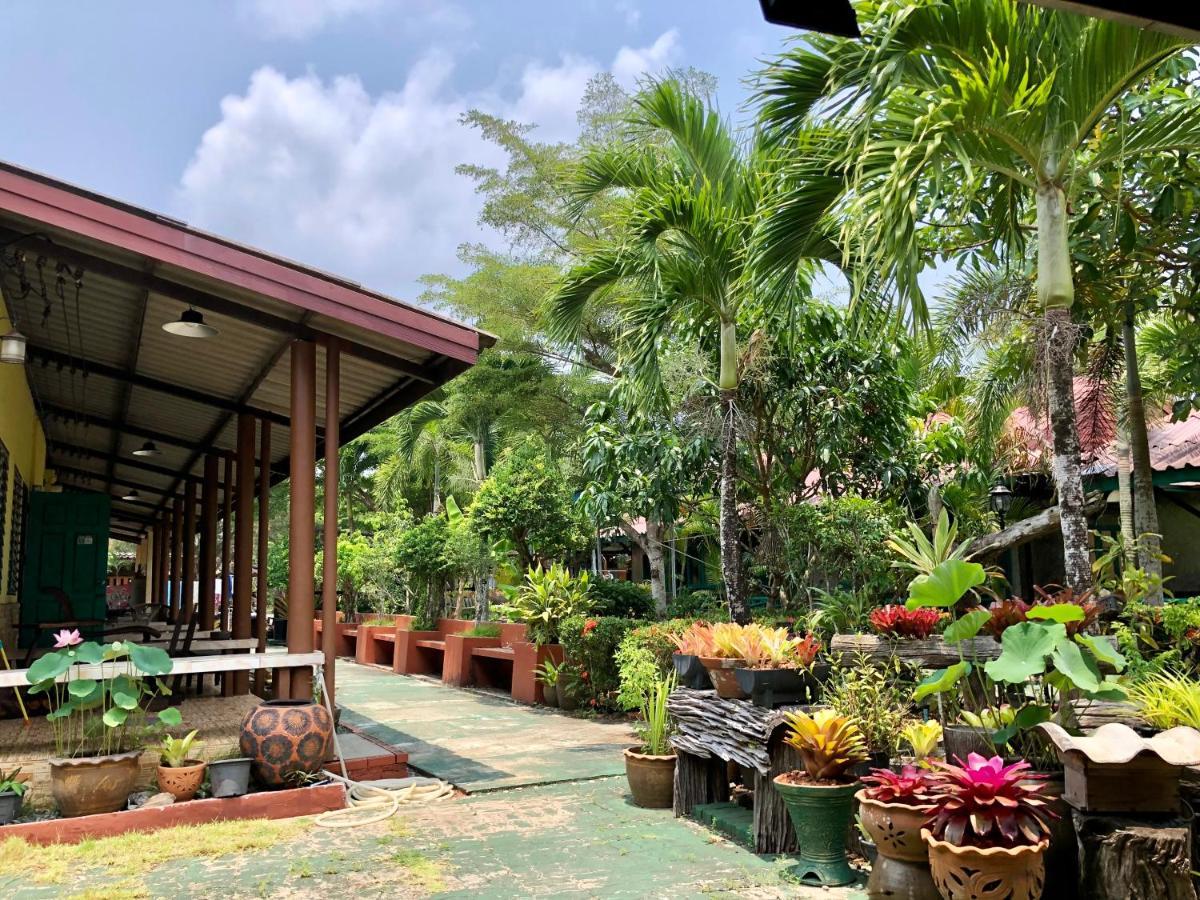 Pop Riverside Trat Exterior foto