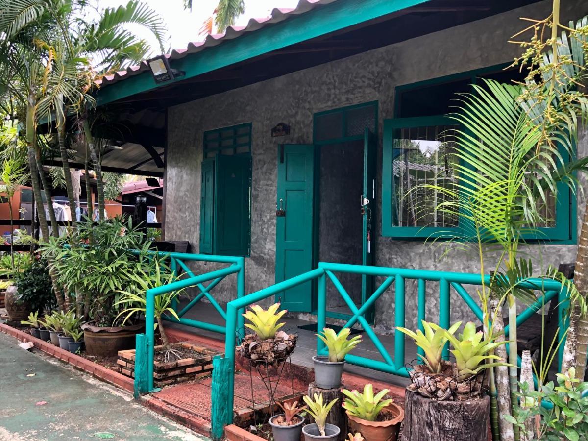 Pop Riverside Trat Exterior foto